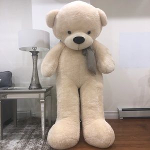 Selling a 72 inch giant teddy! Perfect condition!